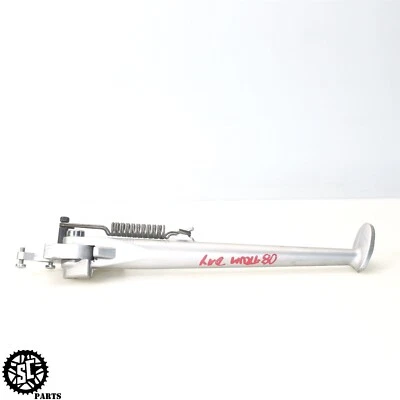 06-08 TRIUMPH DAYTONA 675 SOPORTE SOPORTE LATERAL Foto 1 de 4