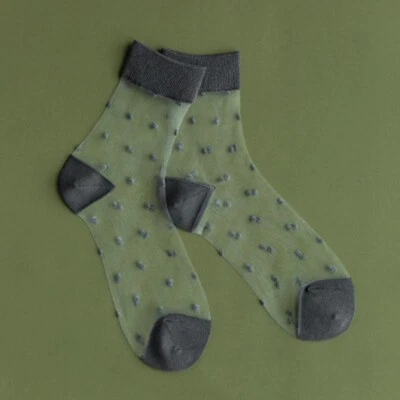 Calcetines cortos finos de malla a lunares transparentes One Summer para mujer niña  Foto 1 de 4