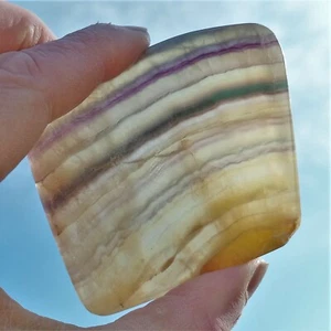 Shapely Yellow Violet Fluorite Slice 0.17Kg Rainbow Fluorite Creativity B - Picture 1 of 3