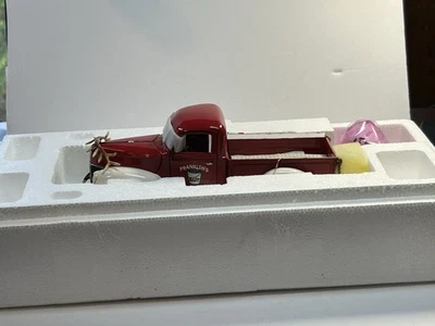 Franklin Mint 1940 Ford Pickup 1999 Christmas Truck 1:18 Die Cast B11YQ20 - Image 1 of 4