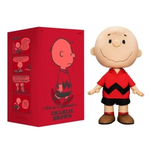 SNOOPY FIGURA SUPERSIZE CHARLIE BROWN (RED SHIRT) 41 CM SNOOPY SUPER7 - Imagen 1 de 4