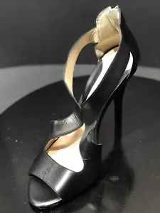 Nuovi sandali Carolinna Espinosa CEA CHARLESTON in pelle nera taglia 8,5 M RTL $275 - Foto 1 di 9