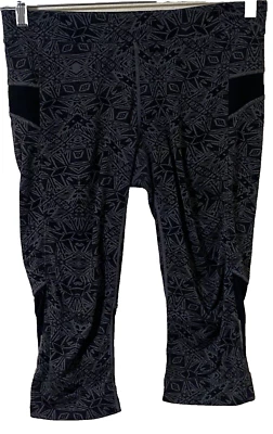 Leggings capri de yoga medianos para mujer Athleta negros grises geométricos 30" x 17" Foto 1 de 4