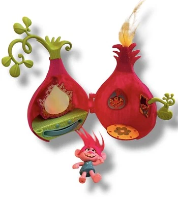 Dreamworks TROLLS Movie Poppys Hair Salon Lot Hasbro 2015 + Poppy Figure - Image 1 of 4