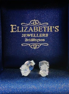 Oval Cut 18ct Diamond White Gold Stud Earrings 1.00ct GIA Certified E/F - SI2 - Image 1 of 4