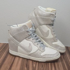 RARE🔥 Nike Dunk Sky Hi VNTG Sail Silver Summit Gr. 9,5 543257-100 Sneaker-Wedge - Bild 1 von 18