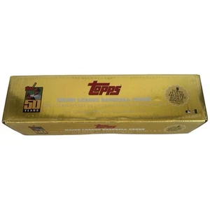 2001 TOPPS Baseball Complete Factory Sealed Gold Box Set NEW Never Opened - Picture 1 of 12