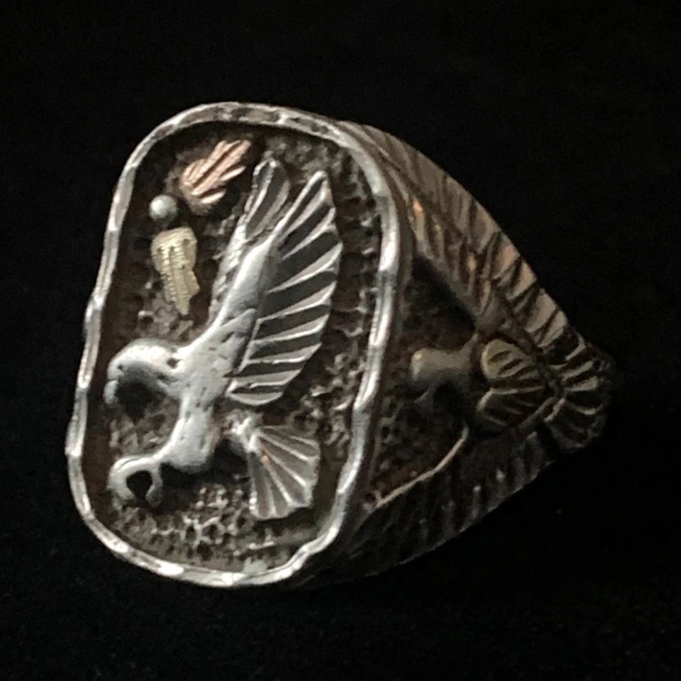 Vintage Black Hills Sterling Silver Eagle Ring 12K Gold Accents Size 11.5 Mens - Image 1 of 1