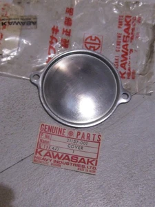 KAWASAKI W2TT/W2SS/W1 CONTACT BREAKER CASE COVER NOS! - Picture 1 of 1