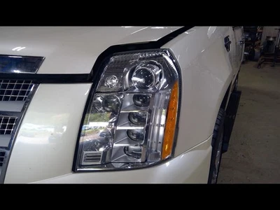 Driver Left Headlight With LED Opt T4Q Fits 09-14 ESCALADE 1676316 - Image 1 of 4