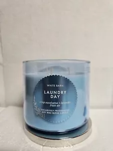 Vela grande de 3 mechas Bath & Body Works día lavandería granero blanco 14,5 oz nueva - Imagen 1 de 1
