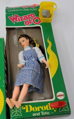 1974 Mego Dorothy & Toto Wizard of Oz 8" action figure  With Box Missing a sock Cover