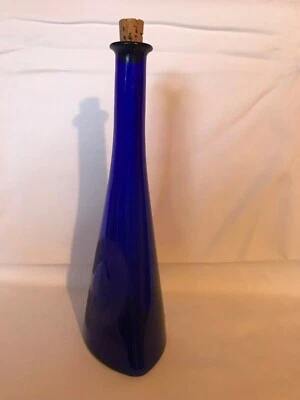 Wunderschöne Blaue Designer Vase / Flasche mit Satiniertem Pferd. - Bild 1 von 4