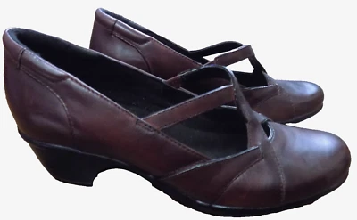 Zapatos cómodos Clarks Mary Jane Twist Straps cuero 2" tacón 9 M borgoña 80439 Foto 1 de 4