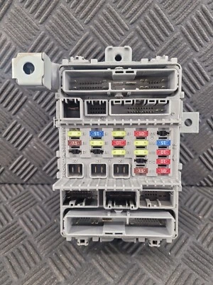 Acura 3.7 TL 2012 2013 2014 OEM pasajero derecho interior caja de fusibles panel de relé Foto 1 de 4