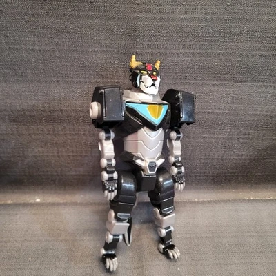 Voltron Legendary Defender Basic Series Black Lion Action Figure Playmates 2017 - Image 1 of 3
