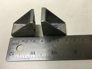 Large lot quantity of 278 Misumi style 20mm gusset inside corner brackets - Picture 1 of 11