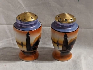 Salero y pimentero vintage "pintado a mano", hecho en el Japón ocupado - seminuevo - Imagen 1 de 6