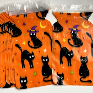 12 x HALLOWEEN BLACK CAT TREAT GOODIE ZIPPER BAGS Sweet Trick or Treat - Picture 1 of 6
