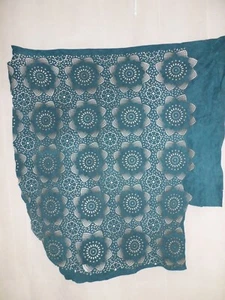 Magnifique Morceau de Véritable Cuir Daim Dentelle Découpe Laser Bleu/vert - Imagen 1 de 3