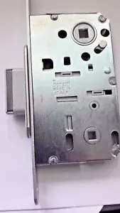 Cerradura magnética interior para inodoro BONAITI B-Forty (Italia) - Imagen 1 de 13