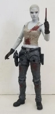 Figura incompleta McFarlane Walking Dead Comic Series 3 Bloody B&W "Andrea" 2 PK Foto 1 de 4