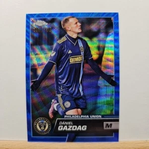 2023 Topps Chrome MLS Soccer Daniel Gazdag Blue Wave Refractor 180/199 # 148 - Picture 1 of 2