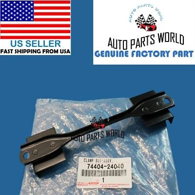 NOVO GENUÍNO FABRICANTE DE EQUIPAMENTO ORIGINAL LEXUS 2002-2010 SC430 BRAÇADEIRA DE RETENÇÃO DE BATERIA 74404-24040 - Imagem 1 de 2