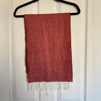 ¿Más suave que la cachemira? Bufanda roja 100 % acrílico súper suave con patrón de espiga Foto 1 de 3