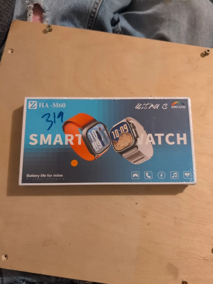 HA-M60 Ultra 3 Smart Watch BRAND NEW IN BOX with 2 bands - Image 1 of 2