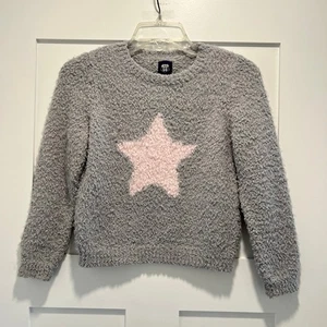 Route 66 Gray Fuzzy Sweater with Pink Star - Size 7/8 (M) - Picture 1 of 3