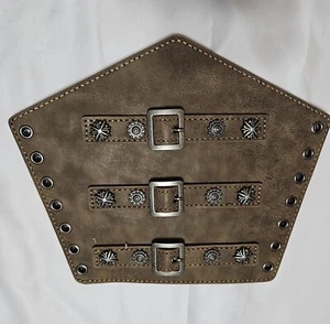 Brazaletes de cuero PU marrón medieval caballero guardia hebillas Oktoberfest - Imagen 1 de 4