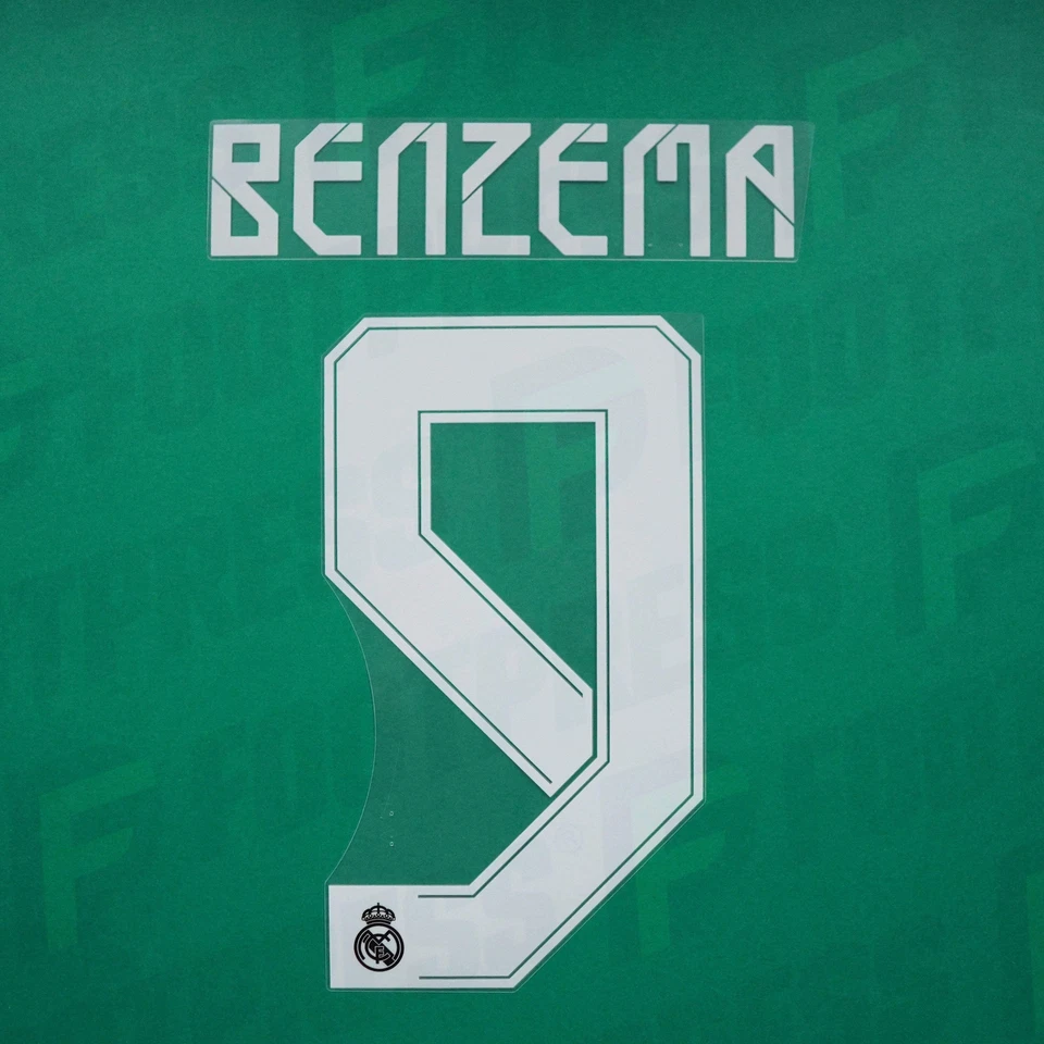 Flocage Officiel - Real Madrid, Benzema, 2021/2022, Away/Third, Blanc - Photo 1/1