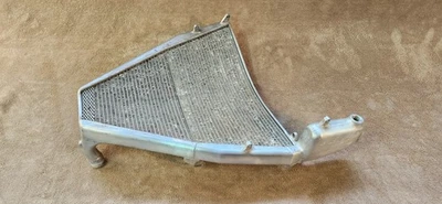 MB Superbike Race Radiator for 2009-2014 Yamaha YZF R1 MotoGP WSBK BSB - Image 1 of 4