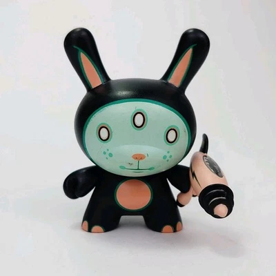 Kidrobot: Tara McPherson Alien Ion Dunny 3" Vinyl Art Figure 1/96 CHASE Series 4 - Image 1 of 4