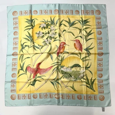 Auténtica bufanda floral Ferragamo seda 88 cm amarilla C Foto 1 de 4