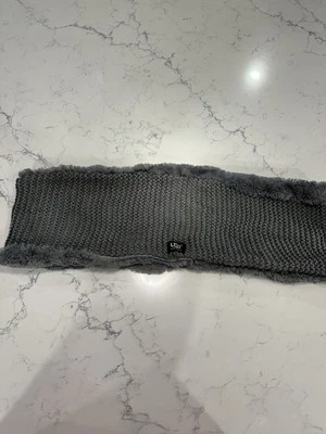 uggs bufanda gris talla única Foto 1 de 4