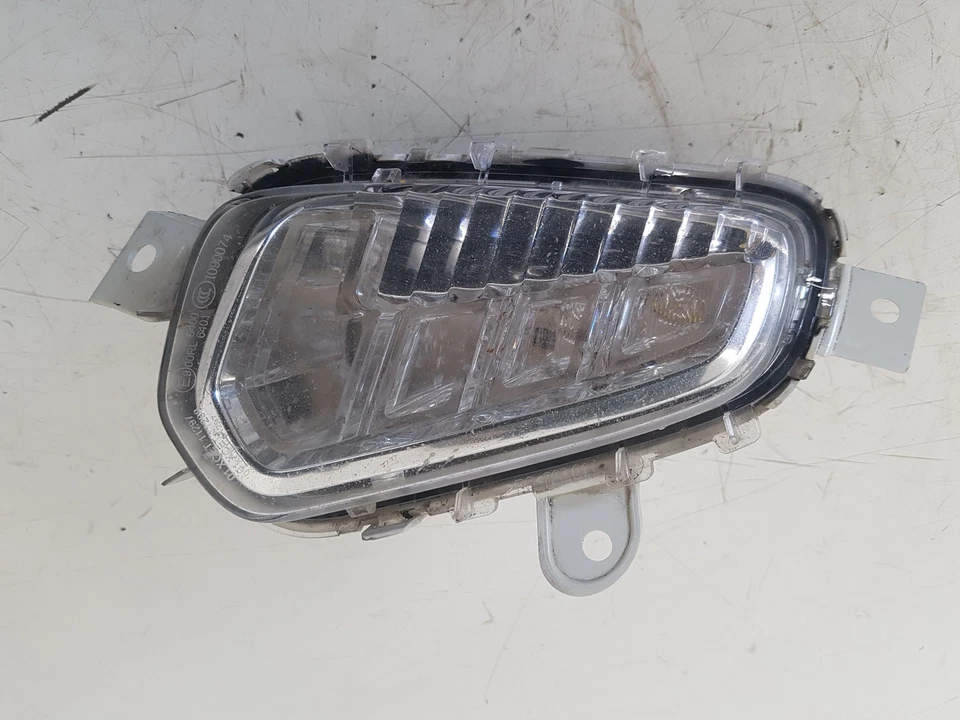 LUZ DE CIRCULACIÓN DIURNA LED VOLVO V40 31323115 (LADO DEL PASAJERO DEL REINO UNIDO) 2012-2016 Foto 1 de 4