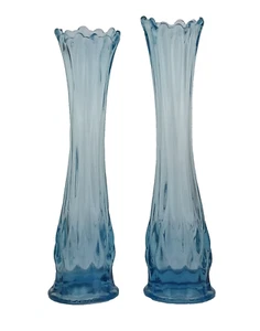 2 Vintage blaue Glas geschwungene Vasen 13" hoch ca., glatter Sägezahnrand 2er Set - Bild 1 von 16