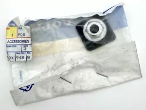 Genuine OEM VOLVO 3515291 Antenna Anchorage Mounting Bezel 740 760 940 960 NOS - Picture 1 of 6