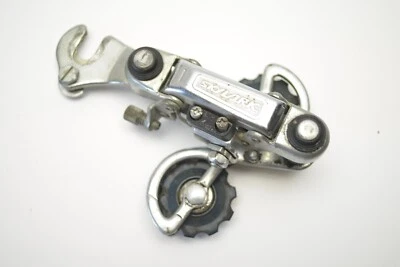 VINTAGE SHIMANO SKYLARK BICYCLE HANGER TYPE SHORT CAGE 5 SPEED REAR DERAILLEUR - Image 1 of 4