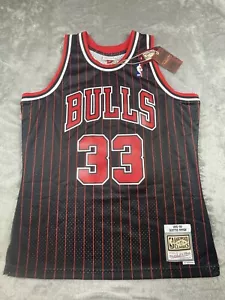 Scottie Pippen 33 Mitchell Ness Chicago Bulls Jersey Mens L Swingman 1995 NWT - Picture 1 of 7