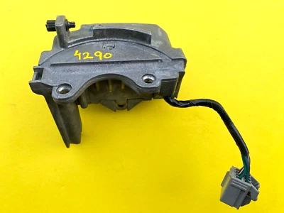 2015-2020 凯迪拉克 ESCALADE ESV STEERING COLUMN 轮锁激活器 原始设备制造商 23309449 — 第 1/4 张图片