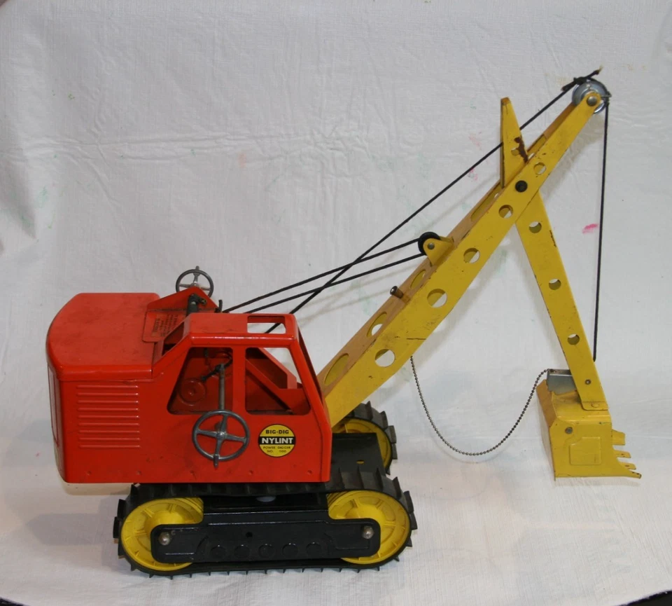 NYLINT Pressed Steel Excavator Big-Dig Power Digger No. 1100 Original Owner - Image 1 of 4
