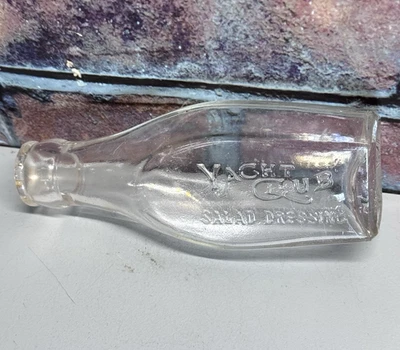 Botella de aderezo de ensalada de vidrio vintage Yacht Club Chicago vidrio en relieve 5,75" Foto 1 de 4