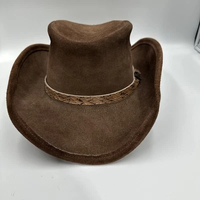 Sombrero de vaquero de gamuza para hombre marrón con ribete de serpiente de cascabel 7 1/4 Foto 1 de 4