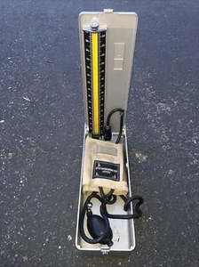 Vintage JAC Sphygmomanometer Blood Pressure Tester Desk Model In Original Box - Picture 1 of 5