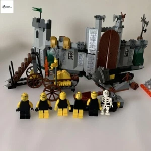 LEGO Knights' Kingdom Battle At The Pass 8813 In 2006 Used Retired - Picture 1 of 3