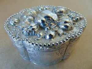 GORGEOUS STERLING SILVER FRUIT FLOWERS TRINKET BOX CHESTER IMPORTED 1899 - Picture 1 of 8