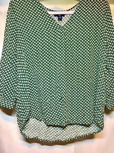 GAP Women’s V-neck Blouse Shirt Green & White With Seashells 3/4 Sleeves Size L - Picture 1 of 4
